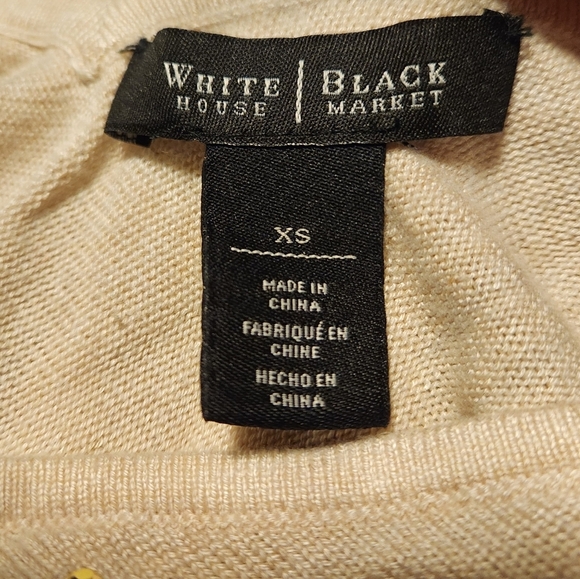 WHBM 3/4 Sleeve Double V Neck Blouse - Picture 7 of 10